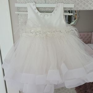 White flower girl dress